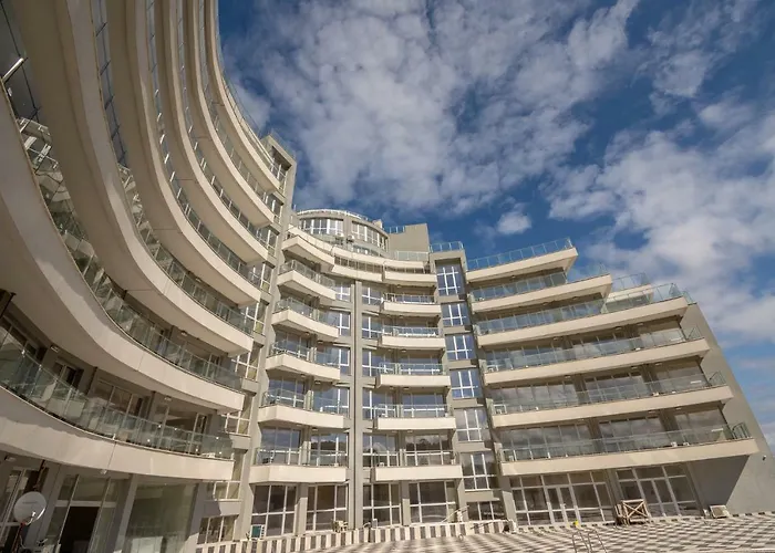 Allure Aparthotel 4*